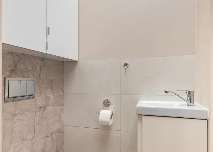 Sady Zoliborskie By Your Freedom * Warszawa